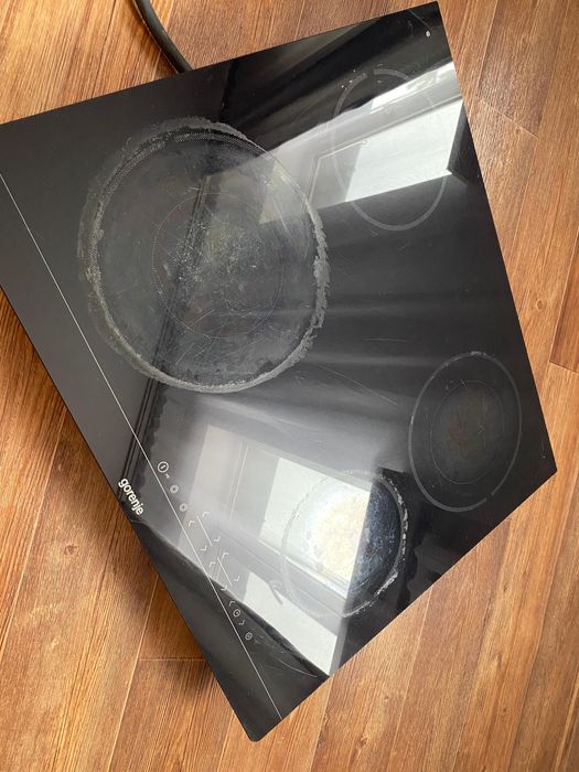 Продаем духовую печь и варочную панель.