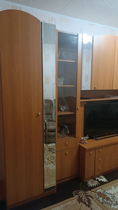 Стенка в гостиную
