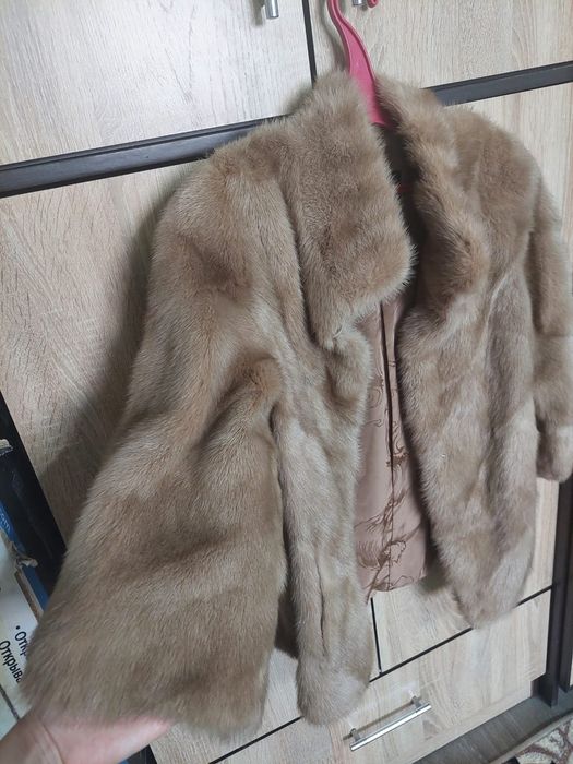Продам норковую шубу