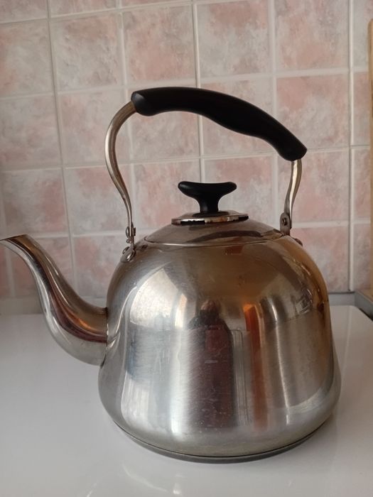 Продаётся  мультиварка Viconte-600