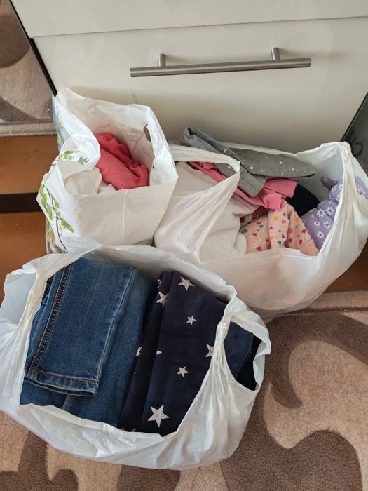 Отдам детские вещи