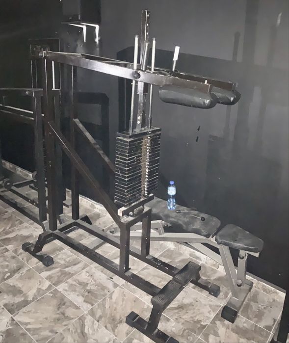 Фитнес уреди, лостове и пейки