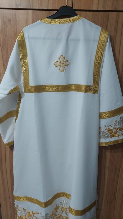Veșmînt bisericesc