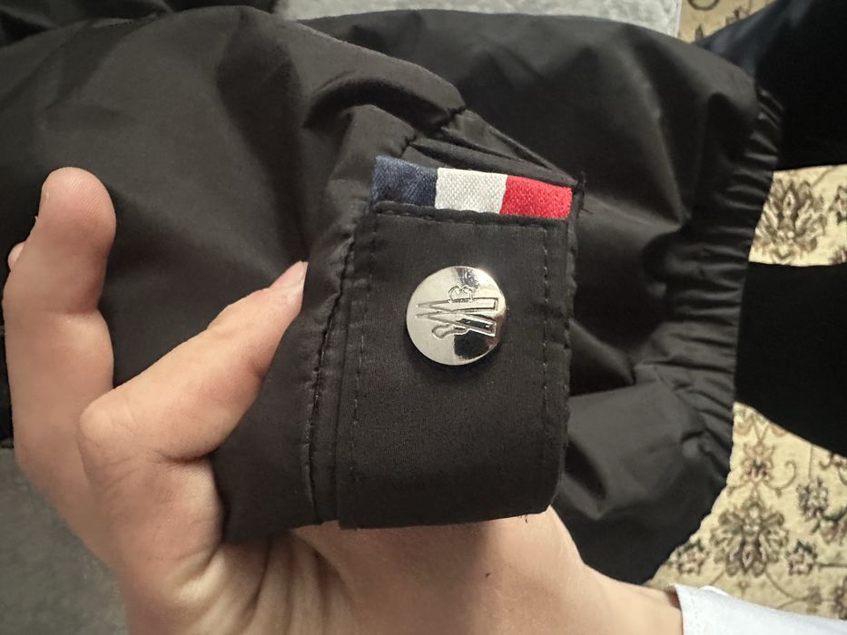 Ветровка MONCLER