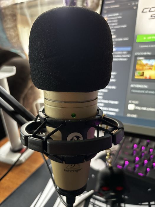 Продам микрофон C1-U behringer.