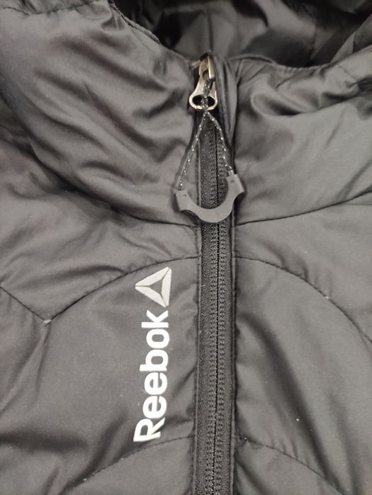 Продавам зимно яке Reebok