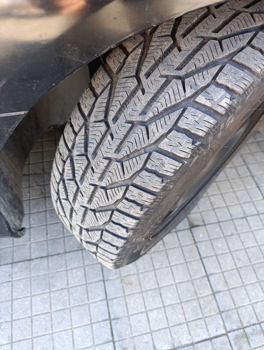 Продавам Пежо 407 2.0 HDI