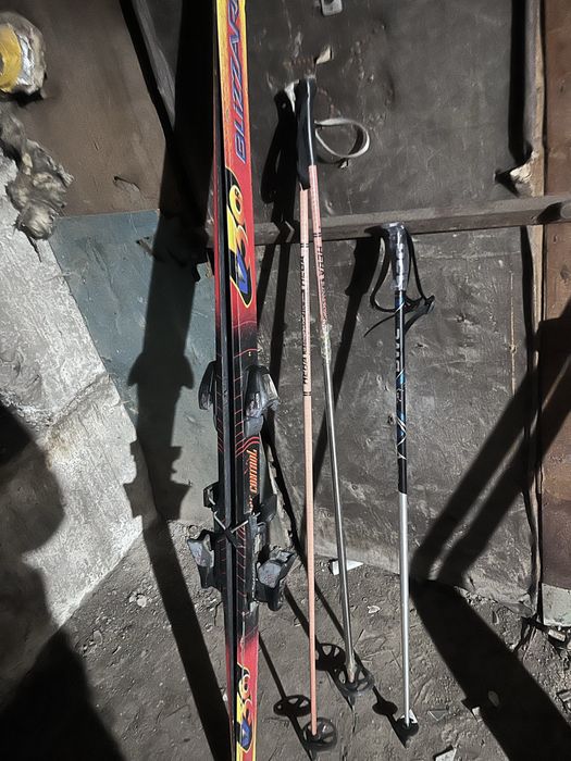 Продам горную  лыжу