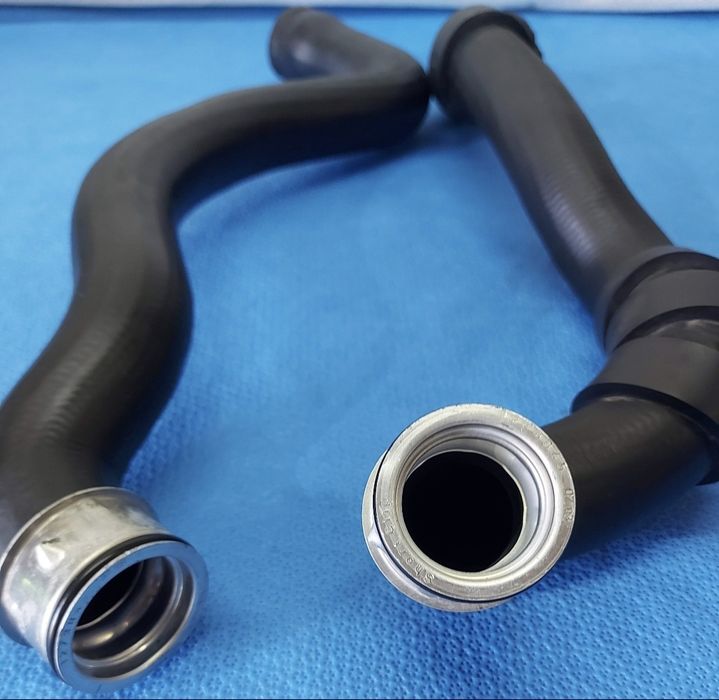 Оригинални маркучи кулер,водни ,въздуховод  мерцедес W203 2.2CDI 2004г