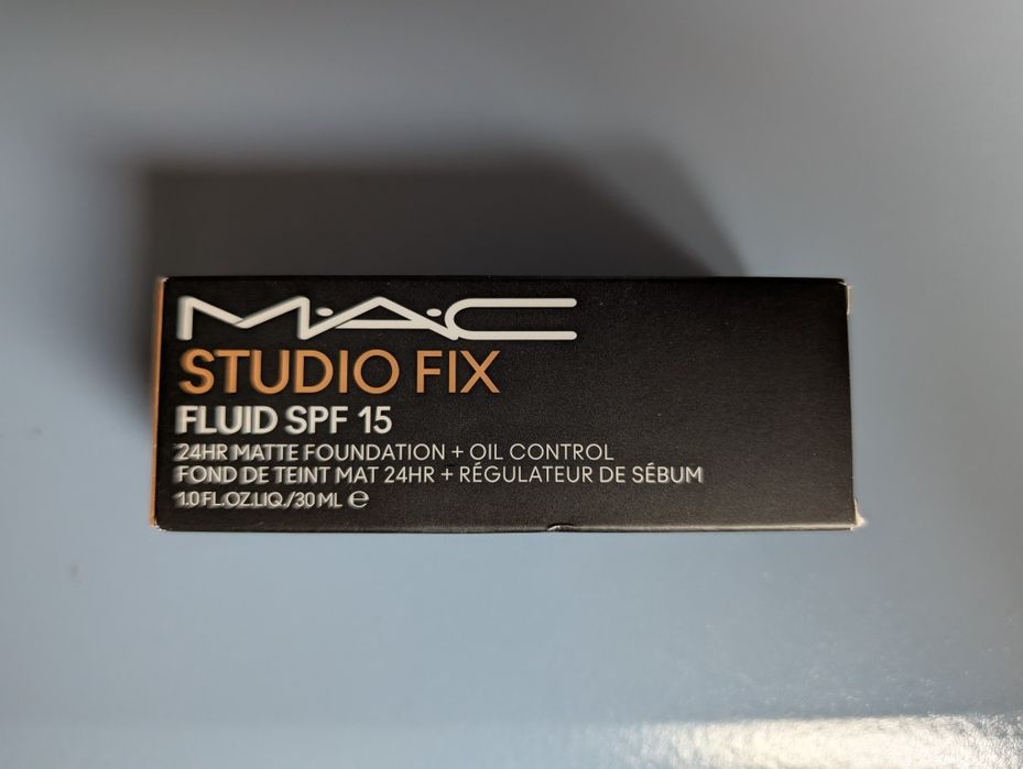 Fond de ten MAC Studio fix sigilat NC30