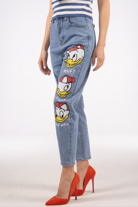 Свежи дънки Disney