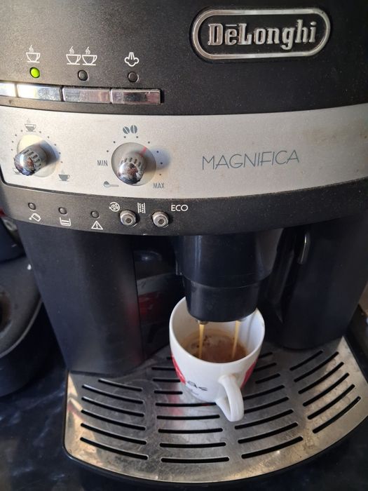 Aparat cafea delonghi