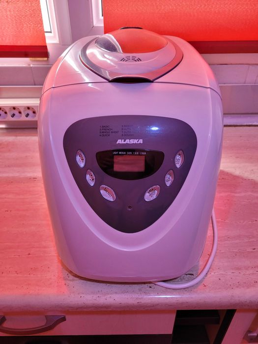Masina facut paine Alaska BM2600 - 12 programe 1kg