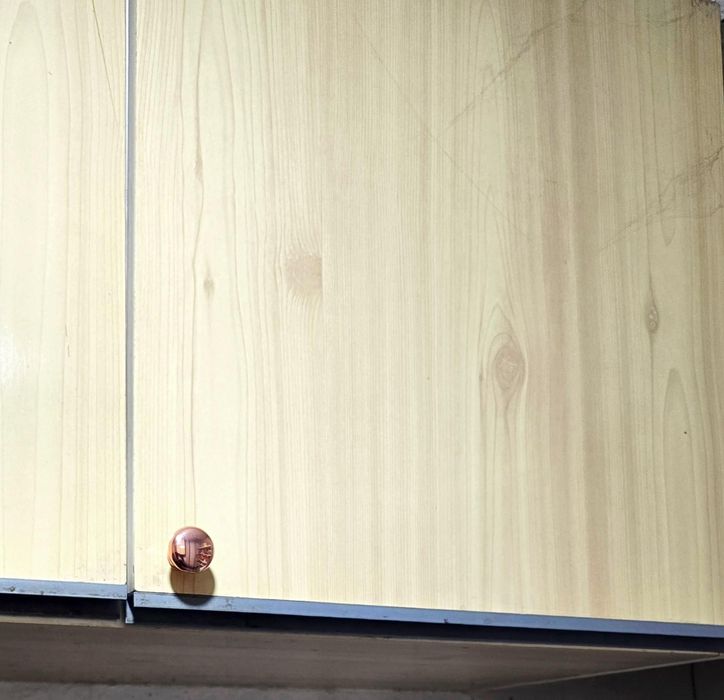 Дръжки за Мебелни Вратички