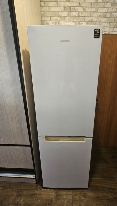 Продам холодильник срочно
