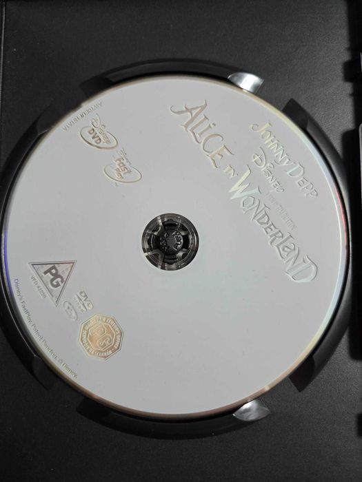 филм Алиса в страната на чудесата