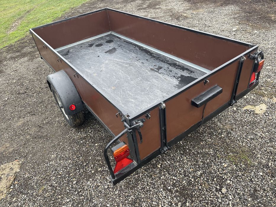 Vând remorcǎ fǎrǎ acte de 800kg și dimensiune de 250x125cm