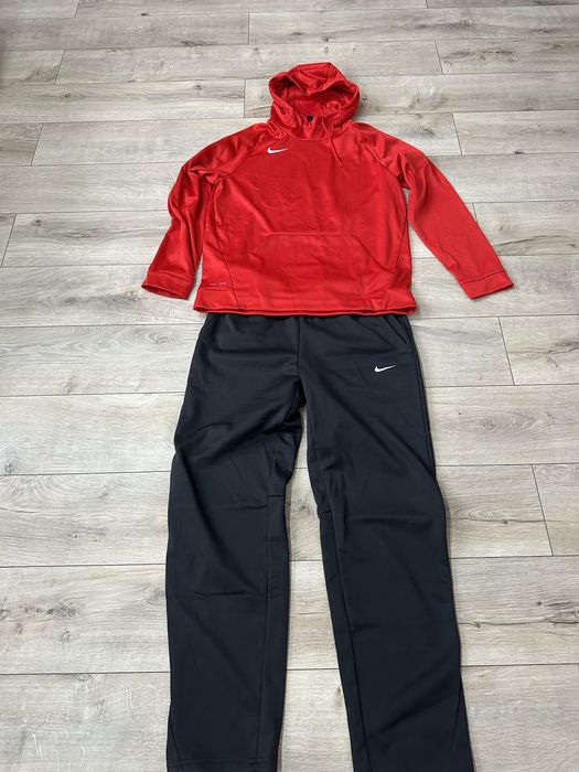 Спортивный костюм Nike