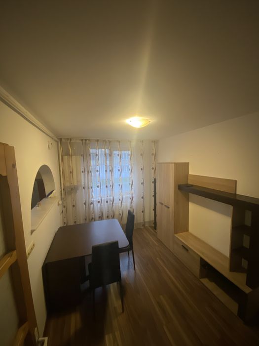 Inchiriez apartament 3 camere zona Mărăței