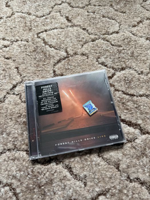 CD J Cole Forest Hills Drive Live sigilat.