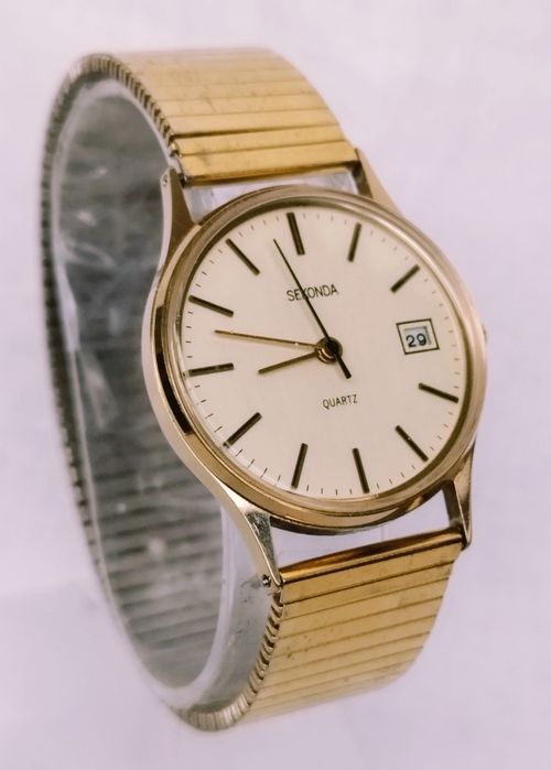 Ceas de damă Sekonda cu quartz, carcasă și curea din oțel inoxidabil.