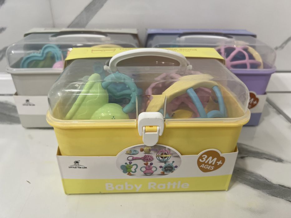 Погремушка Baby Rattle в чемоданчике