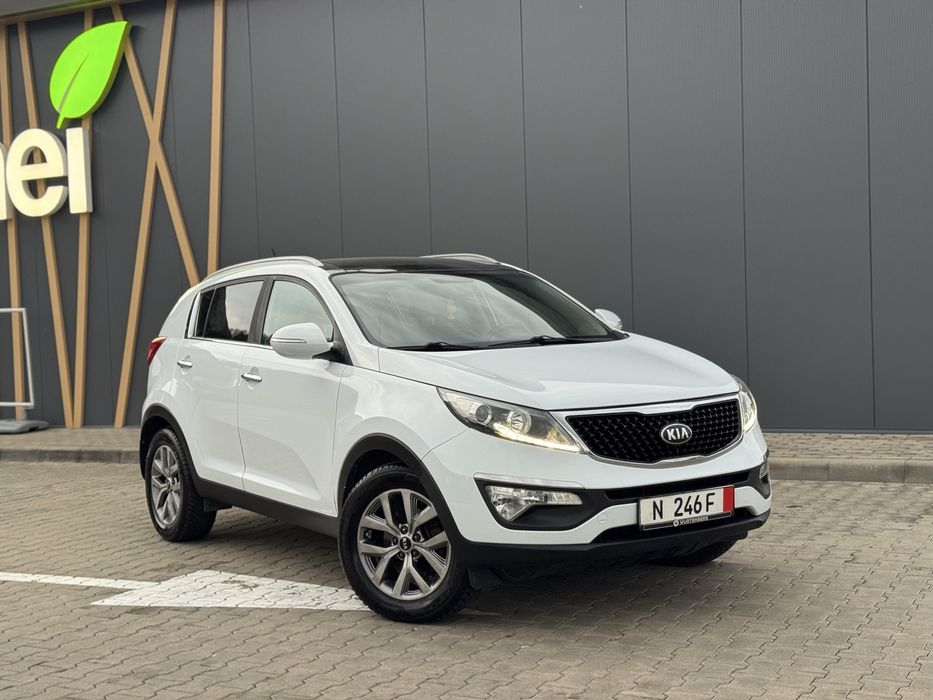 Kia Sportage/ 1.7crdi/ Euro 6/navigatie/ trapa /led/piele