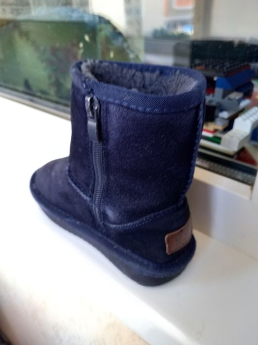 Продам детские угги