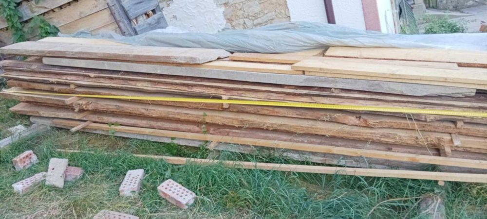 Продавам дървен материал