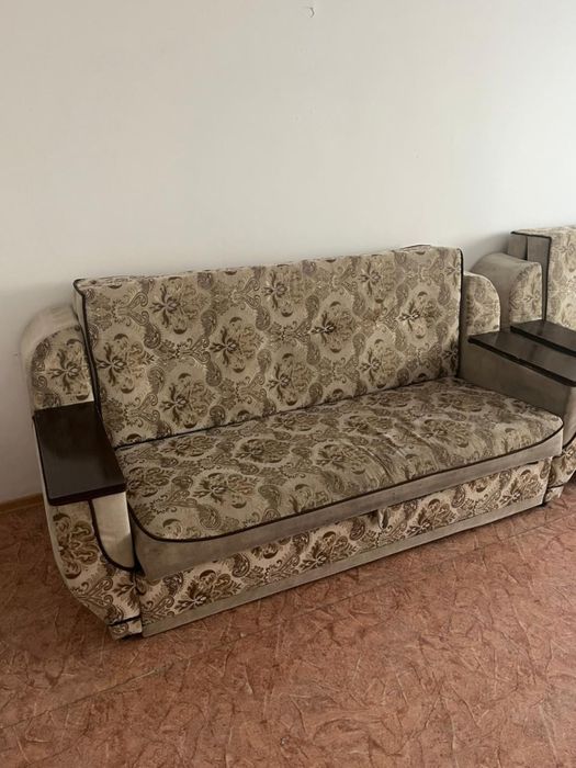 Отдам даром два дивана