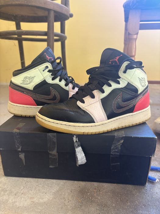 Adidasi Jordan 1