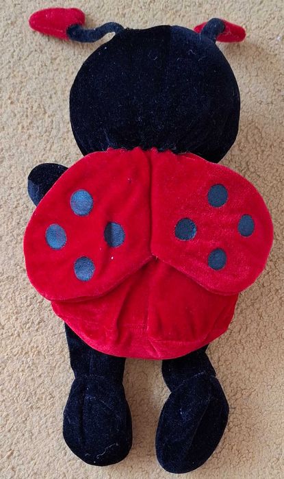 Плюшени играчки на цена от 3 лв за брой