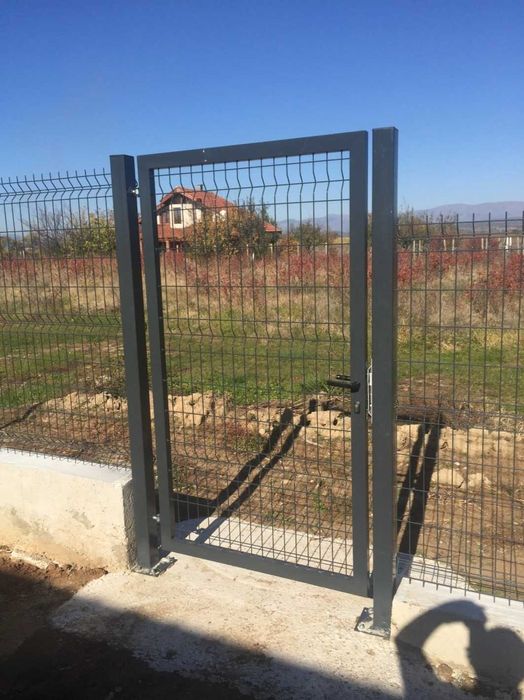 Дворна врата готова за монтаж!