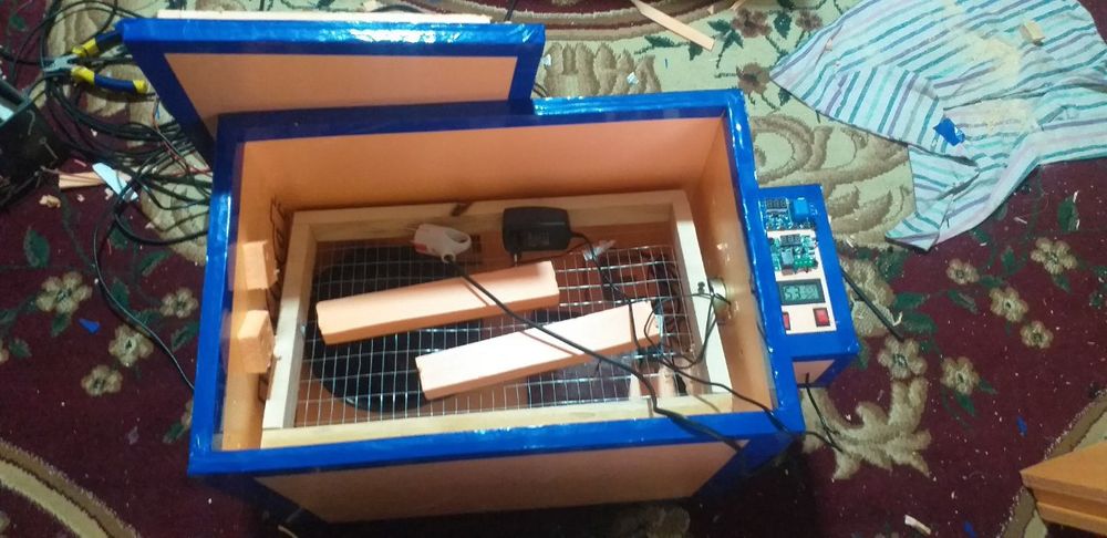 Inkubator  inkubatir инкубатор 32 talik