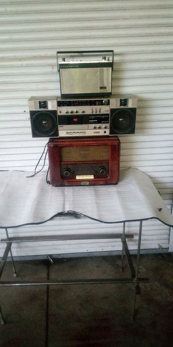 Aparate radio vechi