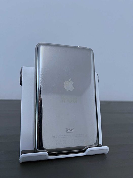 iPod Classic 7th Gen 160GB - baterie nouă - impecabil funcțional