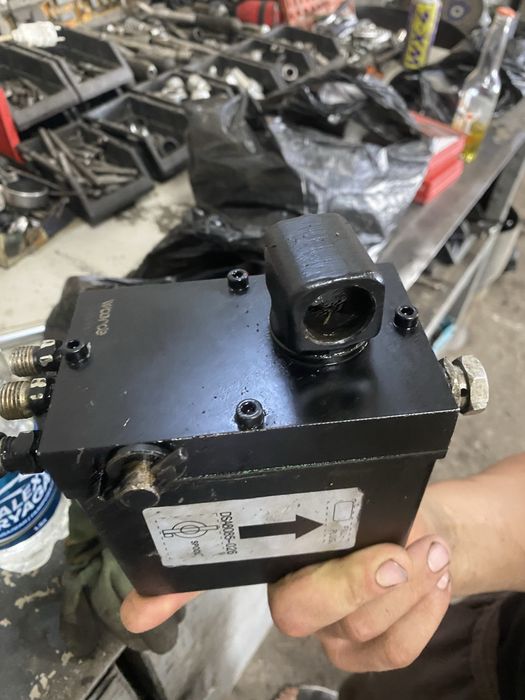 Домкрат кабины на даф 105, 95