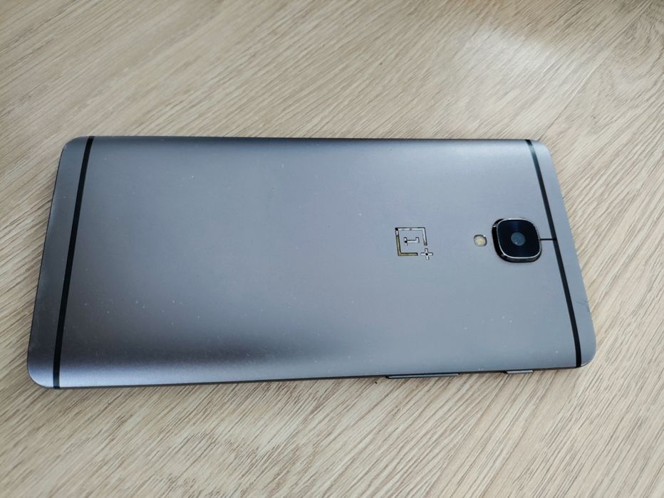 Телефон oneplus 3T