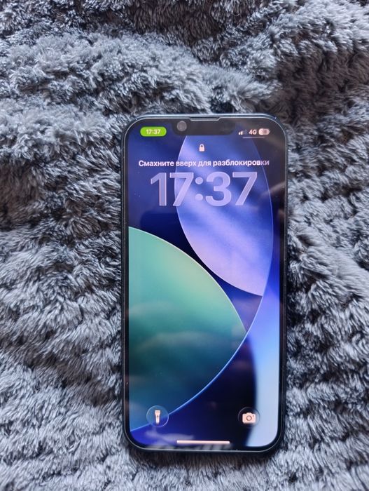 Продам айфон 13 .