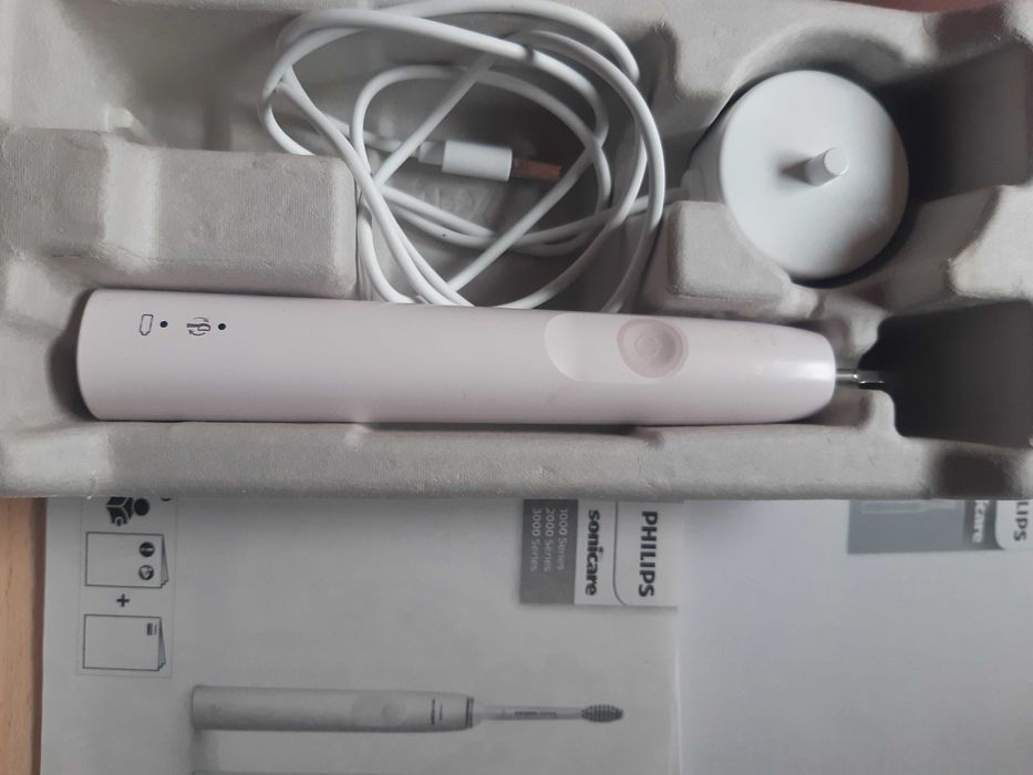Ел. четка за зъби PHILIPS sonicare 3100 Special Edition