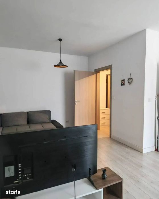 Apartament de inchiriat dec. Centrală + pardoseală
