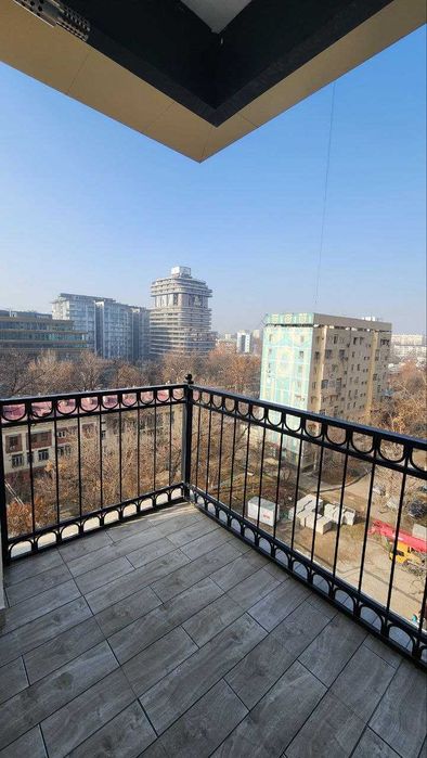 Аренда! ЖК E-ONE ориентир (PIRAMIT TOWER)