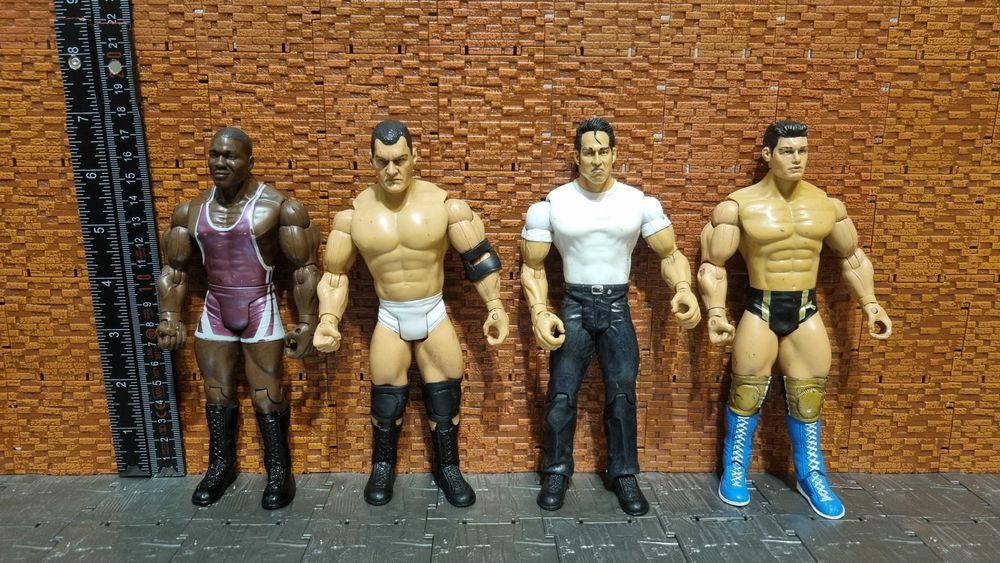 WWE RAW фигури кечисти