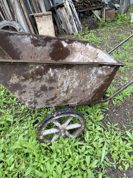 Тачка (тележка) ручная, советского производства