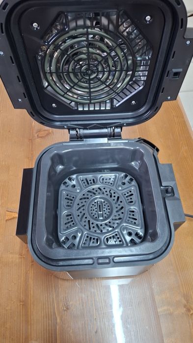 Мултикукър Фрайър Ninja Foodi  Speedi ON400EUCP,1760 W,5.7л10 програми.златен