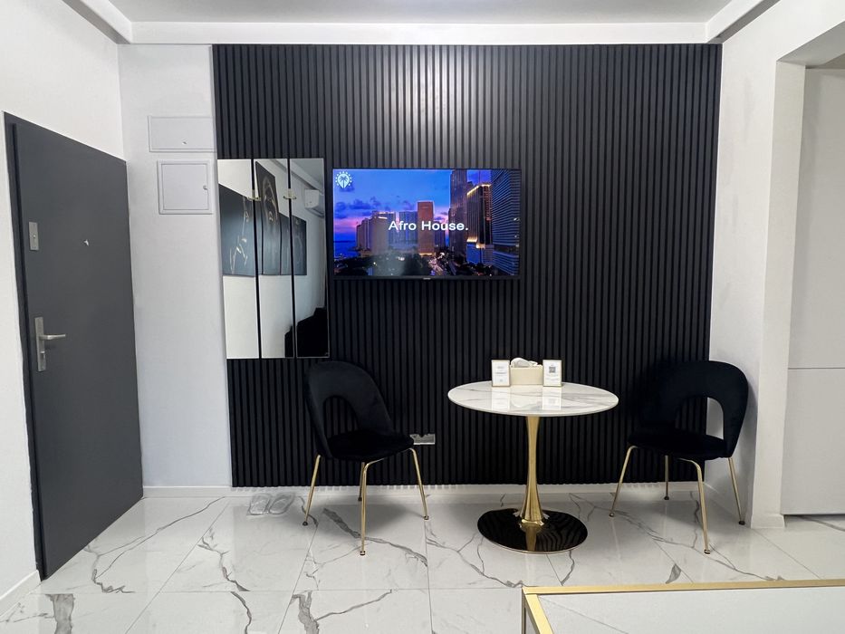 Inchiriez in regim hotelier apartament de LUX cu jacuzzi