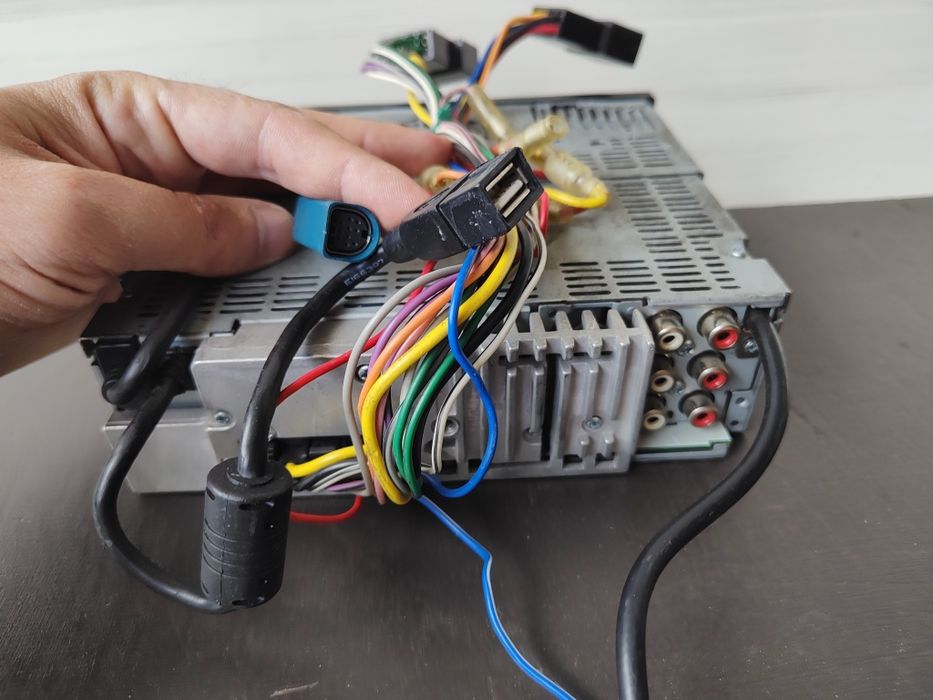 Висок клас ALPINE CDE-9882Ri USB / CD / MP3