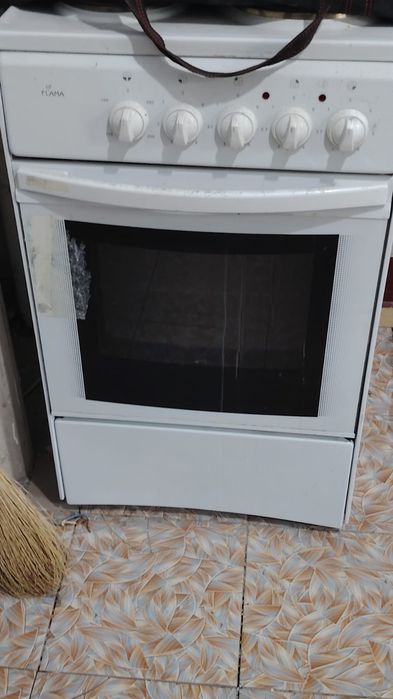 Плита продаётся в хорошем состояний