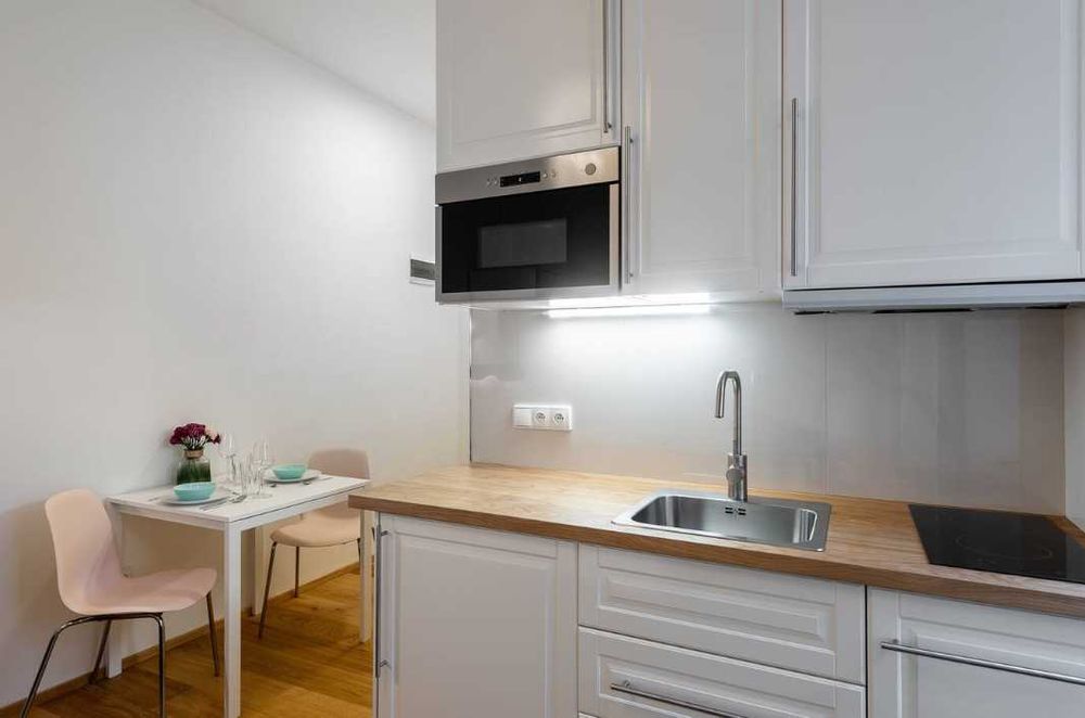 Дава се под наем Едностаен апартамент в Пловдив, Мараша - 38 кв.м за 168.3 € - Снимка #1