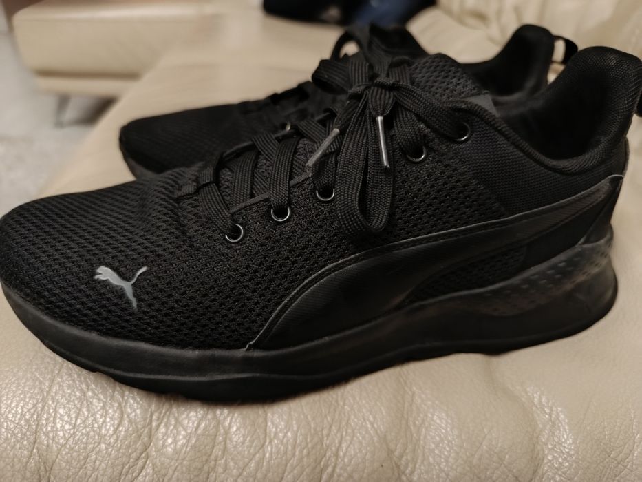 Sneakers Puma negri, mărimea 40